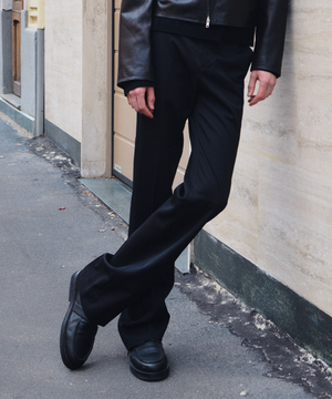 레이 플레어 울 슬랙스 블랙