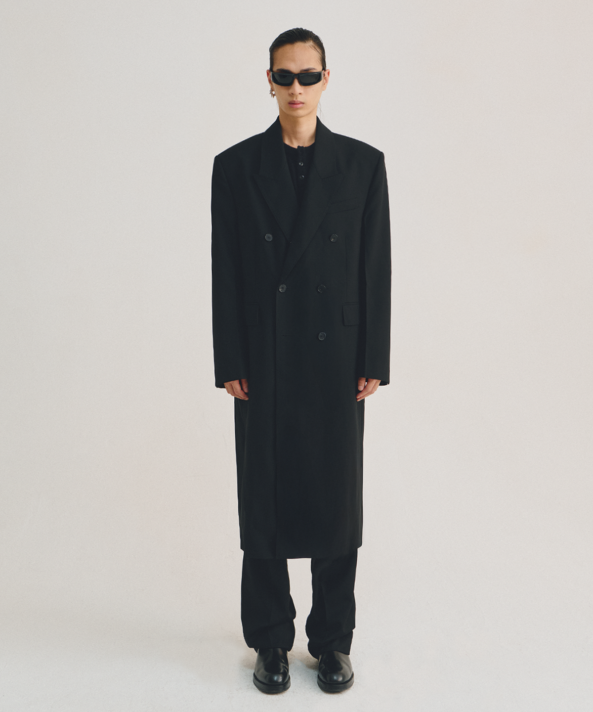 엘무드(LMOOD) 사피에르 울 개버딘 더블 코트 블랙
