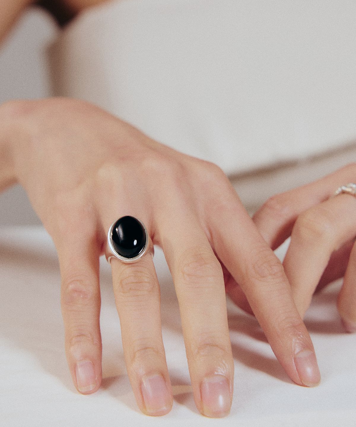 탁토(TACTO) 블랙 오닉스 반지 BLACK ONYX RING