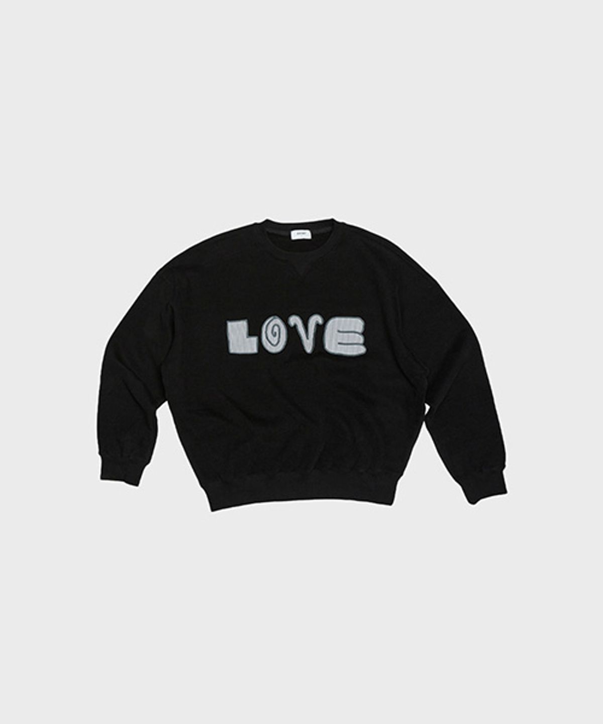오울(OOOWL) APPLIQUE WARM SWEAT LOVE BLACK
