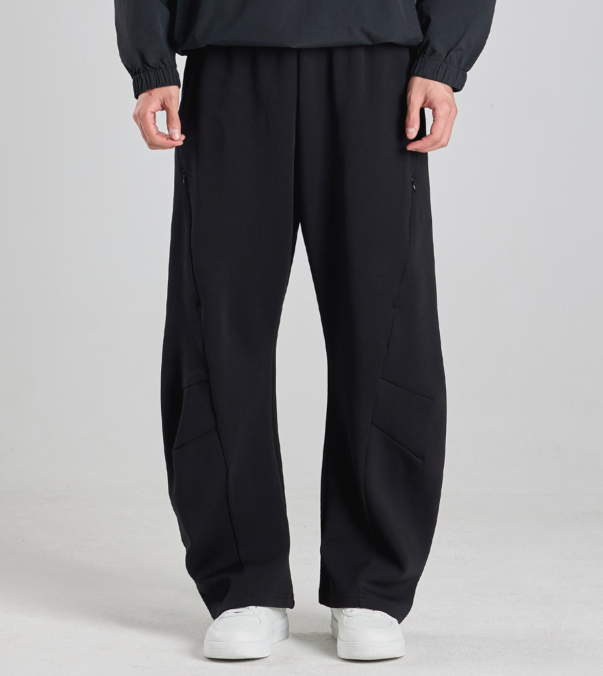 버튼서울(BUTTON SEOUL) 라이크라(LYCRA) 커브드 밴딩팬츠 (블랙)