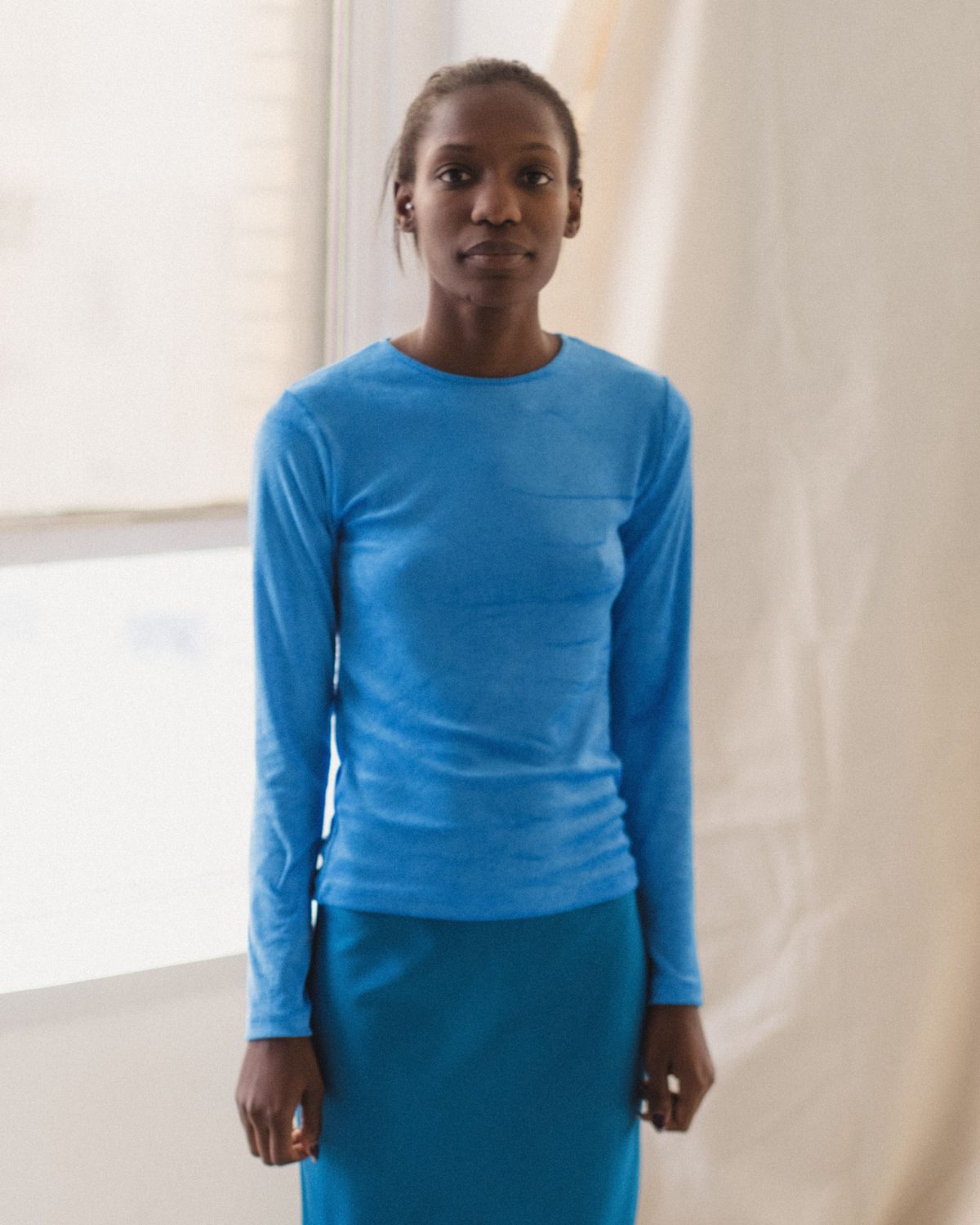 베이스레인지(BASERANGE) OMO LONG SLEEVE TEE (ECOVERO VELOUR)