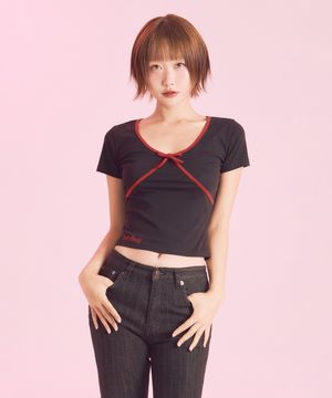 베티붑 리본 타이트 반팔 티셔츠_블랙
