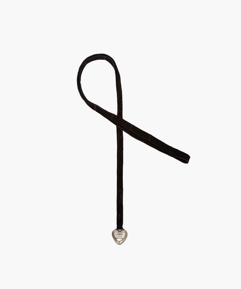 HEART CHARM_black croc-effect suede