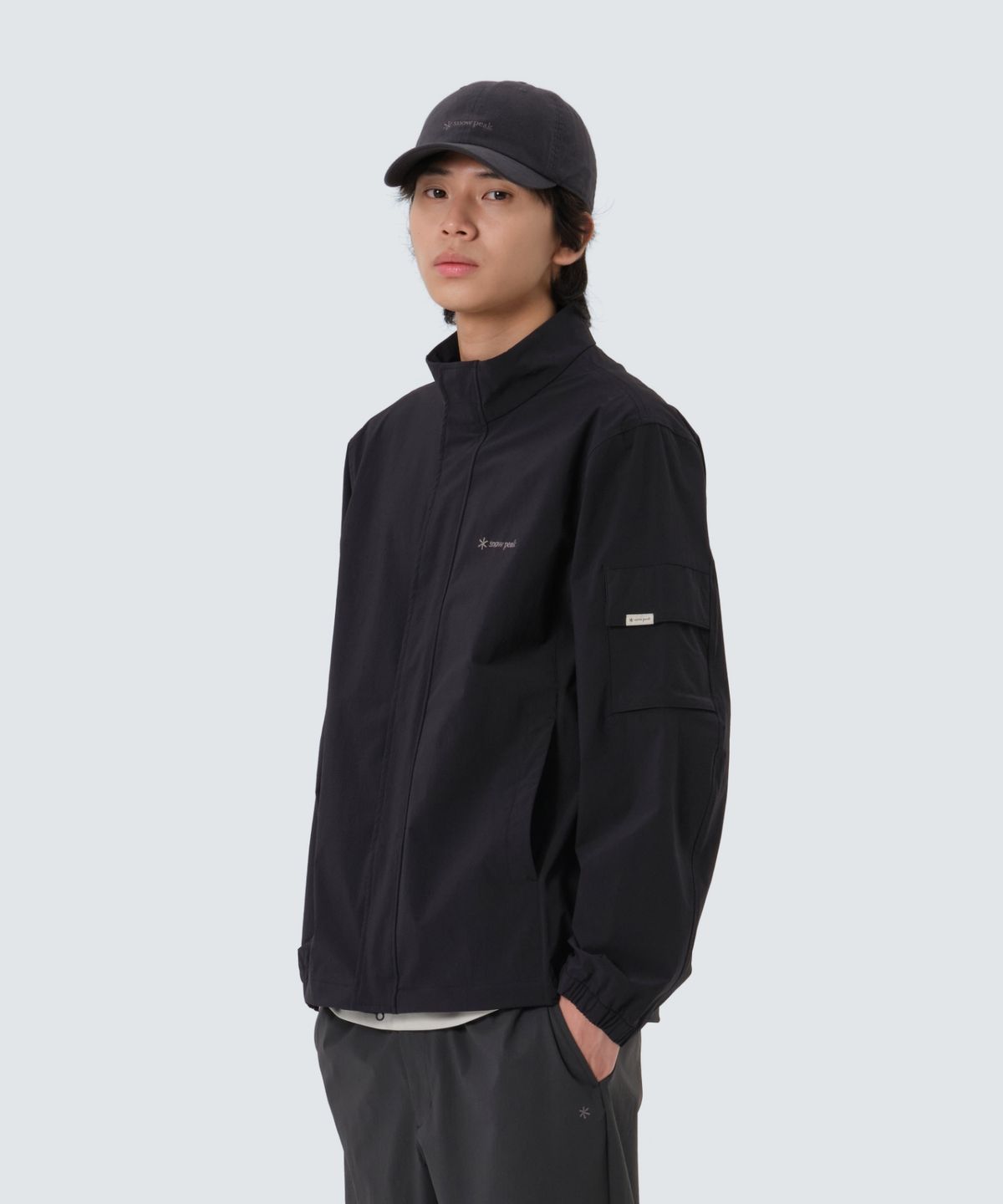스노우피크 어패럴(SNOWPEAK APPAREL) 루트 스탠드넥 바람막이 (S25FMRWB68) Black