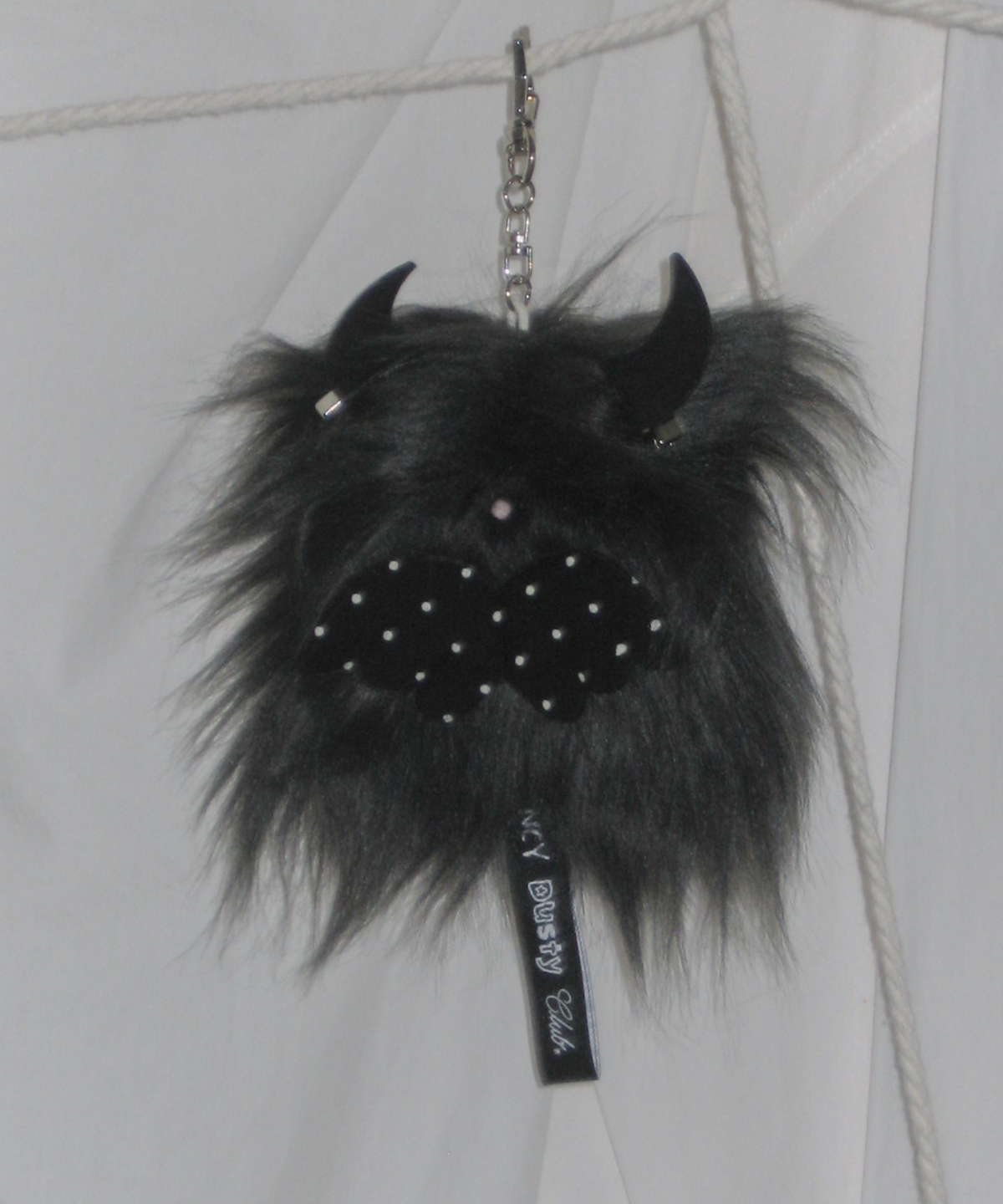 팬시클럽(FANCY CLUB) [FANCY X DUSTY] 데빌 더스티 키링 (BLACK) F25NM1011