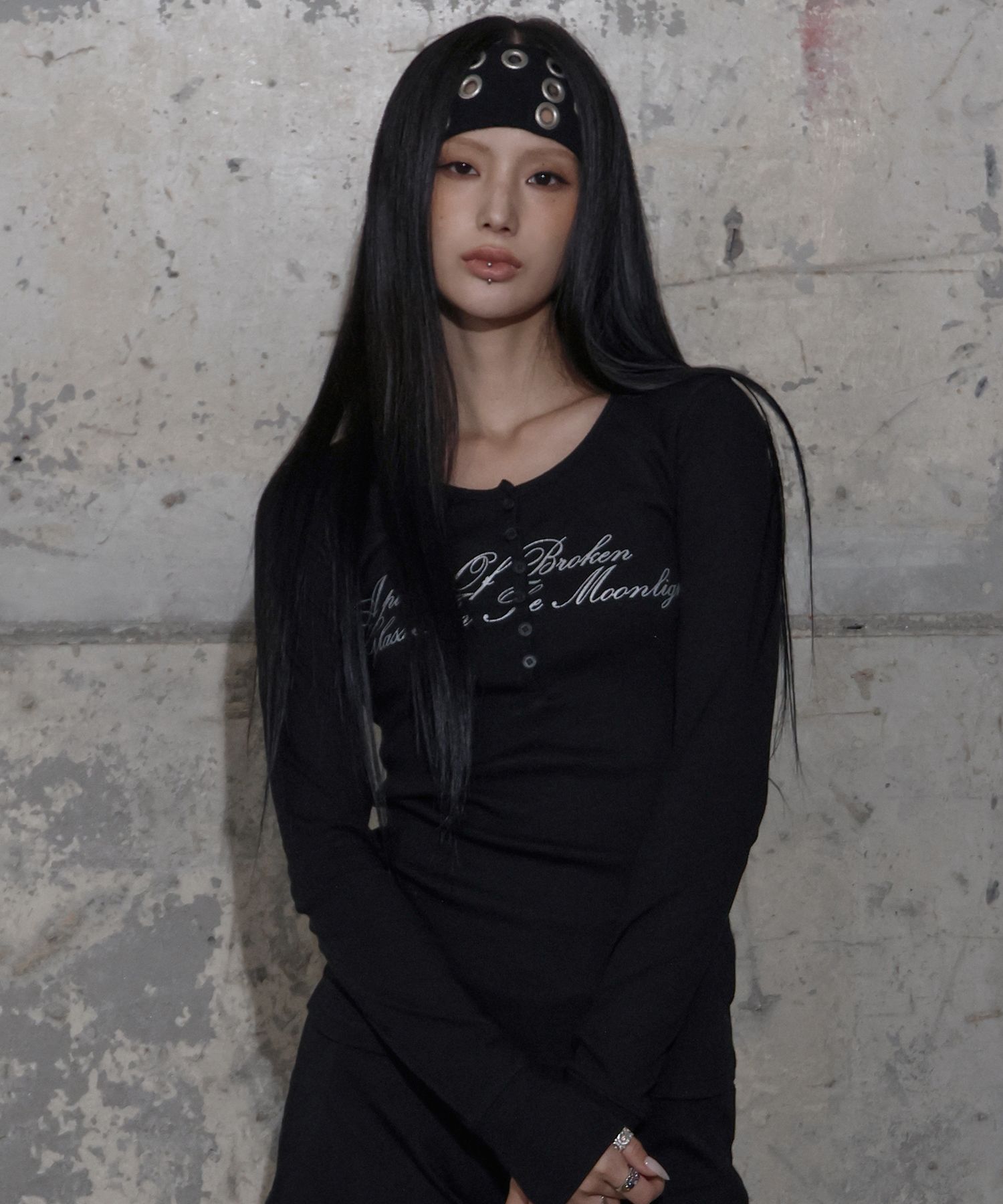 MUSINSA公式 | FANCY CLUB Snap Lettering Long Sleeve (BLACK) F25ZB028