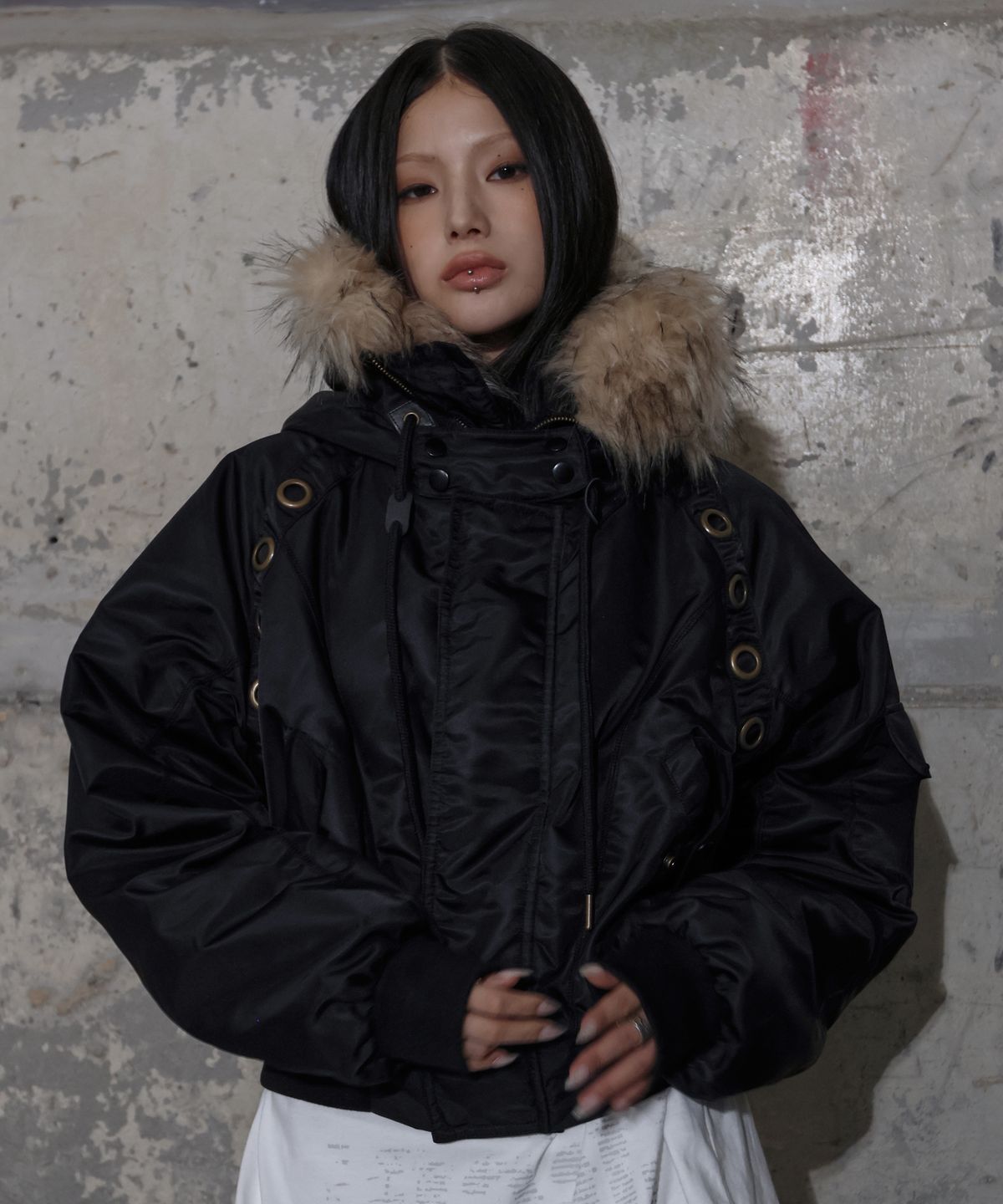 팬시클럽(FANCY CLUB) 아일렛 퍼 MA-1 (BLACK) F25ZA003