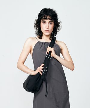 아일렛 스트랩 호보백[블랙]