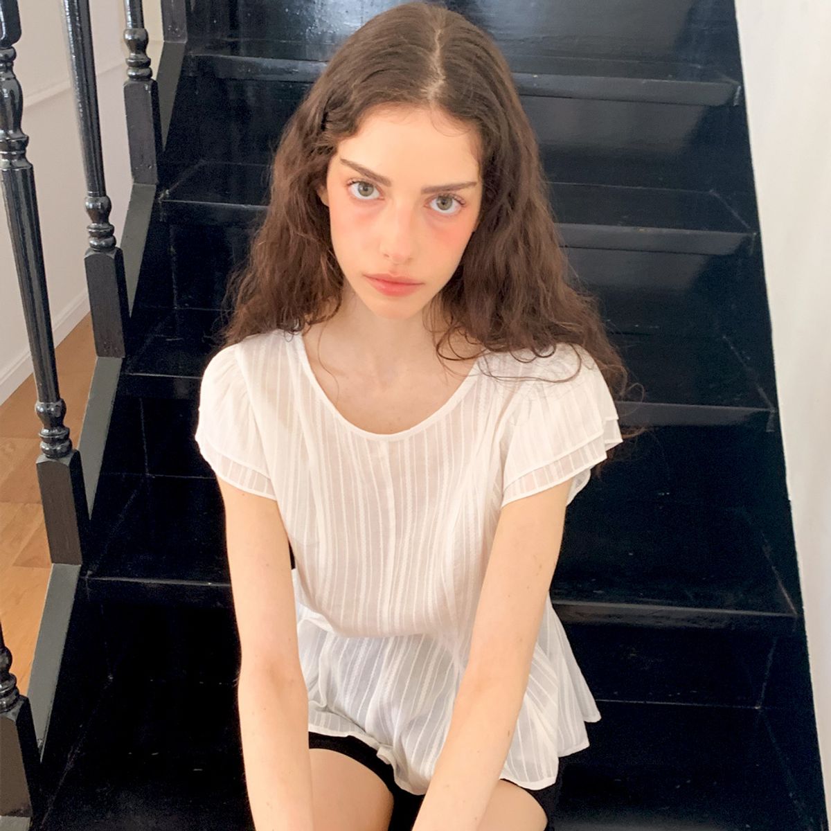 리리수(LILISU) Ava Blouse / White