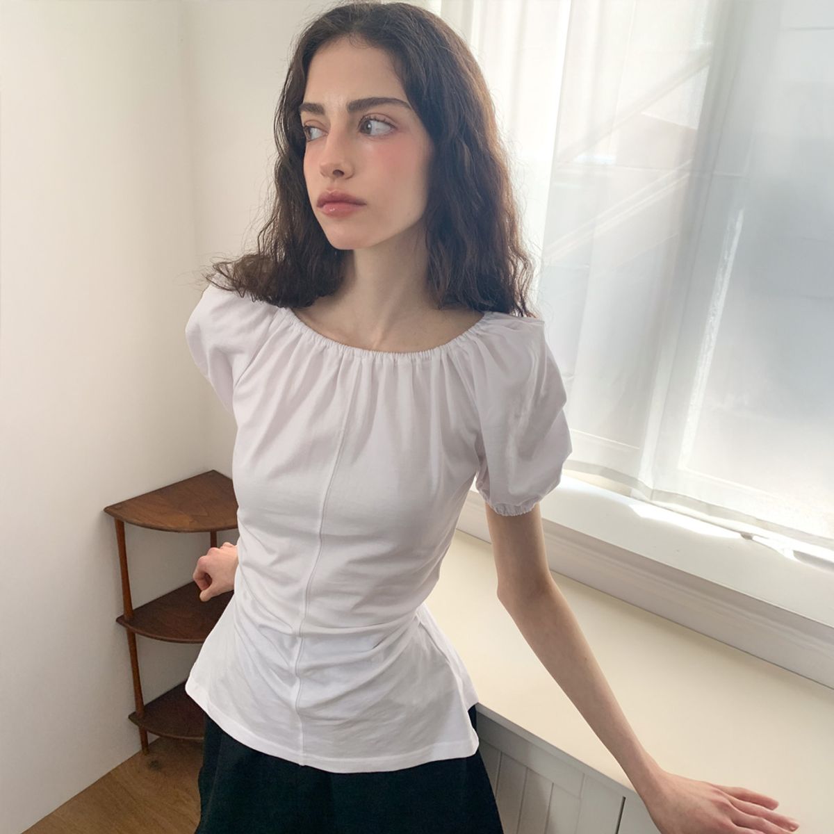 리리수(LILISU) Marlene T-shirts / White