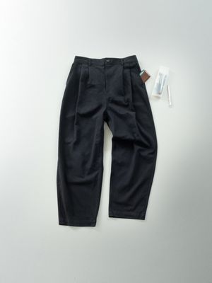 시티 워커 핀턱 트라우저 (네이비)