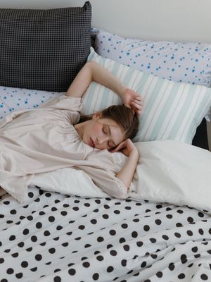 블랙 도트 60수 고밀도 옥수수솜 무봉제 차렵이불 SS/Q/K/EK