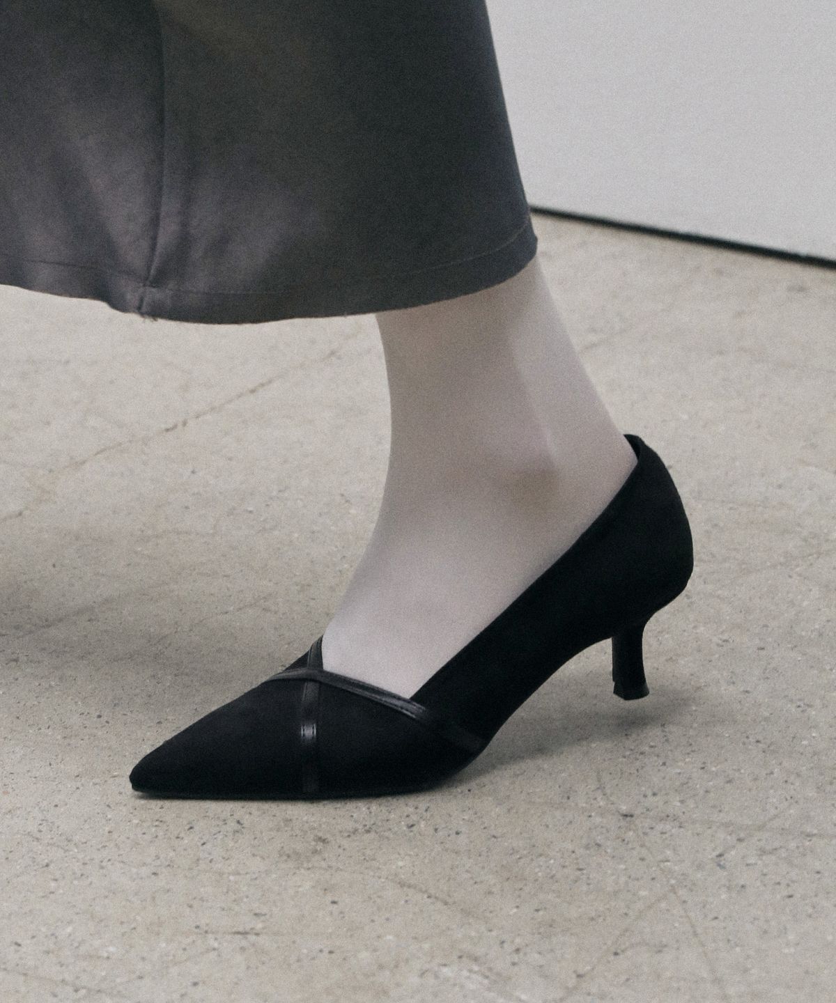 에퓨레(EPURE) VEIN Suede Pumps (2color)