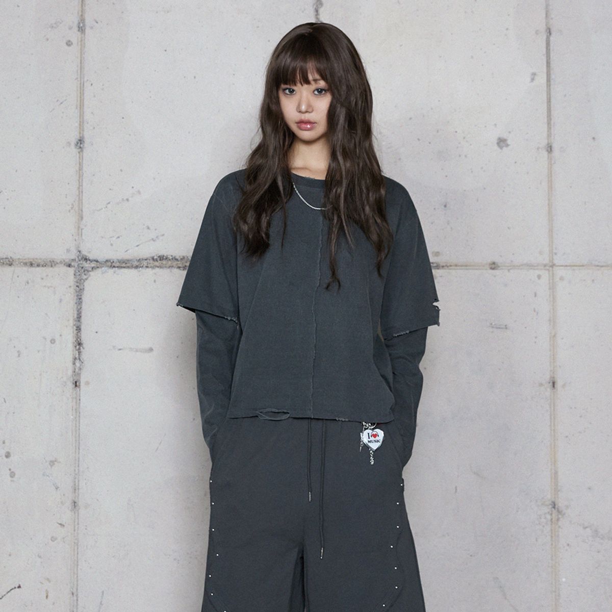 라라폭스(LALAFOX) DESTROYED LAYERED T-SHIRT CHARCOAL BR4CL009