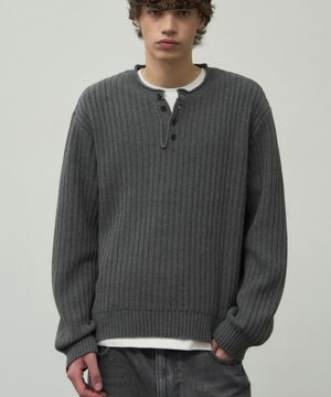 스트라이프 코튼 크롭 헨리넥 니트 [멜란지차콜]