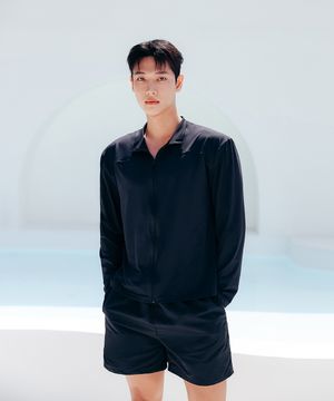 컷라인 남성 집업 래쉬가드