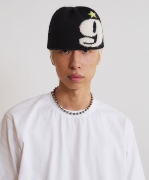 9 Star Alpaca Beanie