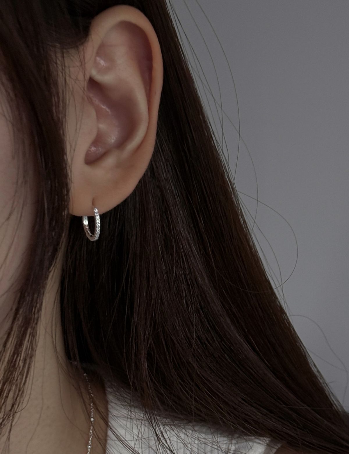 바라두(BARADU) 925 Pave round hoop earrings