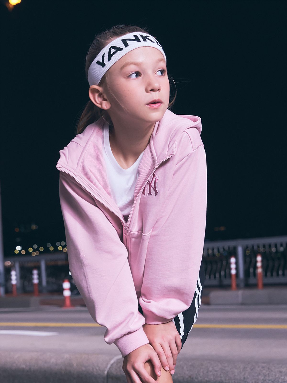 엠엘비 키즈(MLB KIDS) 베이직 여아 스몰로고 크롭 후드 집업 NY (Pink)