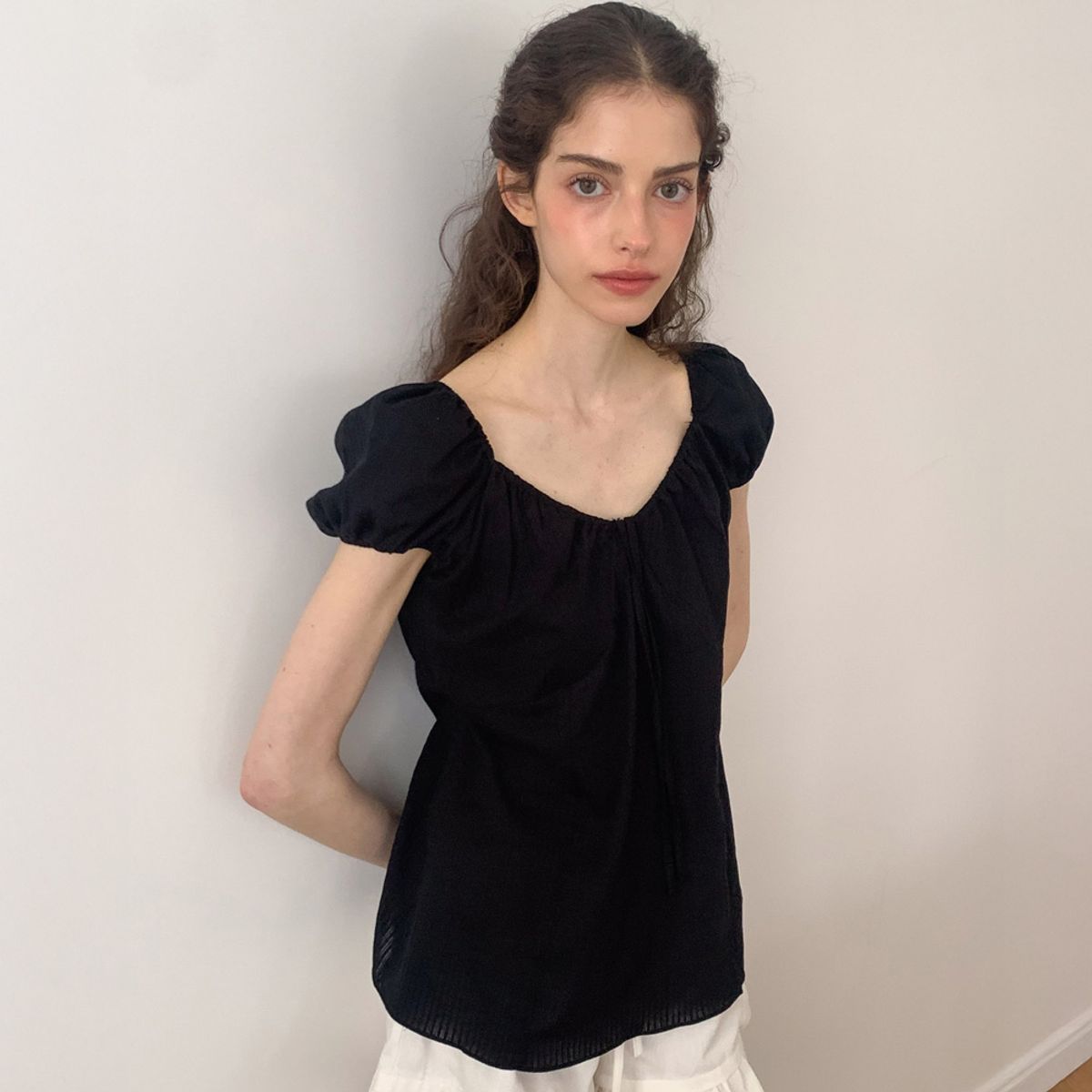 리리수(LILISU) Ruby Blouse / Black