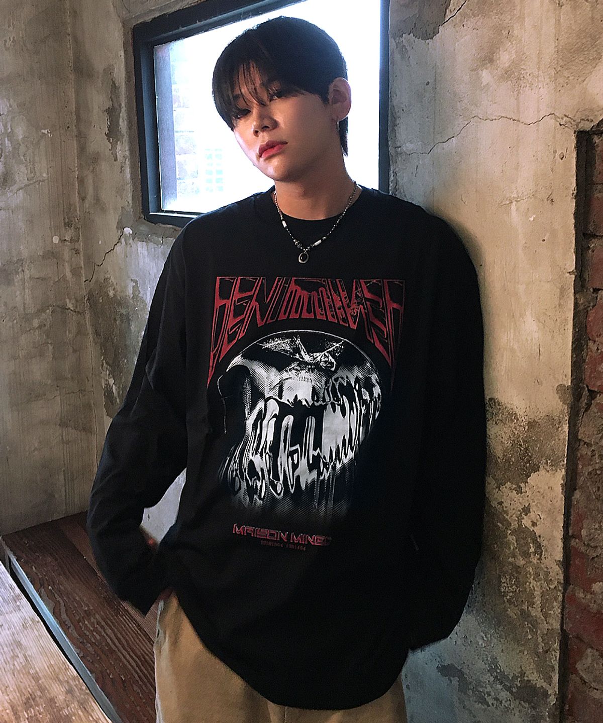 메종미네드(MAISON MINED) STICKY LONG SLEEVE BLACK