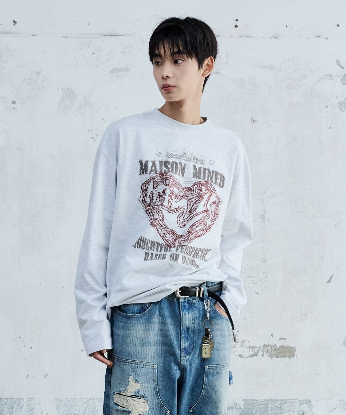 메종미네드(MAISON MINED) DOODLE HEART LONG SLEEVE MELANGE WHITE