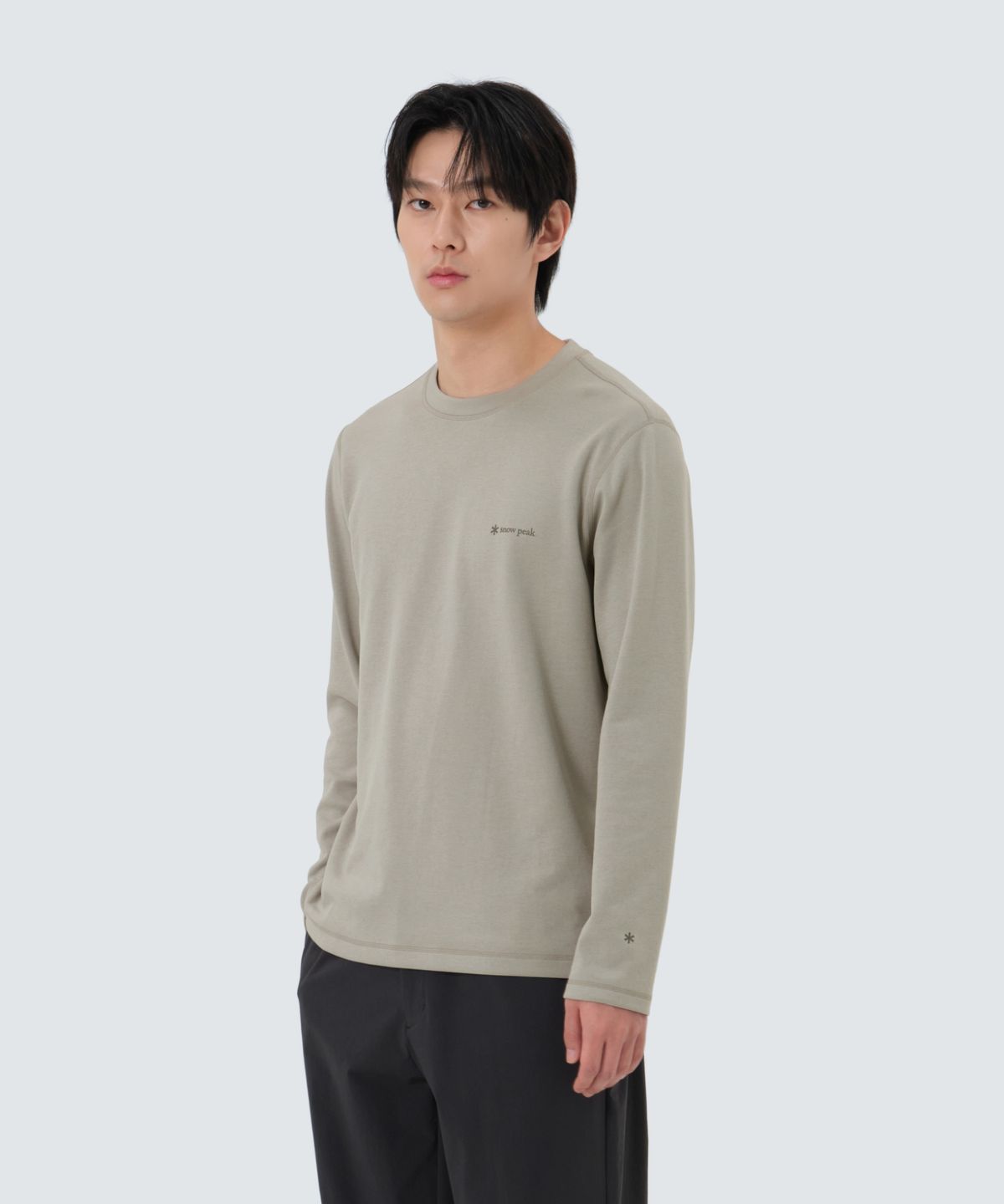 스노우피크 어패럴(SNOWPEAK APPAREL) 델타피크 퀵드라이 긴팔 티셔츠 (S25FMTTL22) Fog Gray