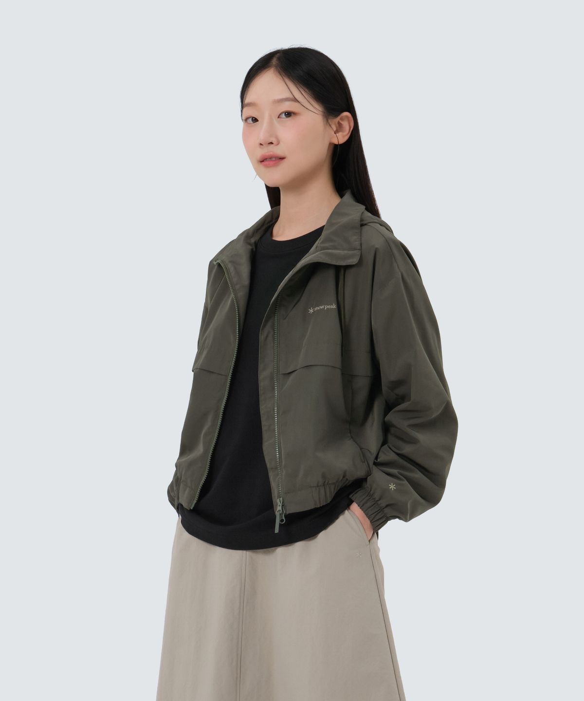 스노우피크 어패럴(SNOWPEAK APPAREL) 메모리 여성 바람막이 (S25FWFWB70) Khaki