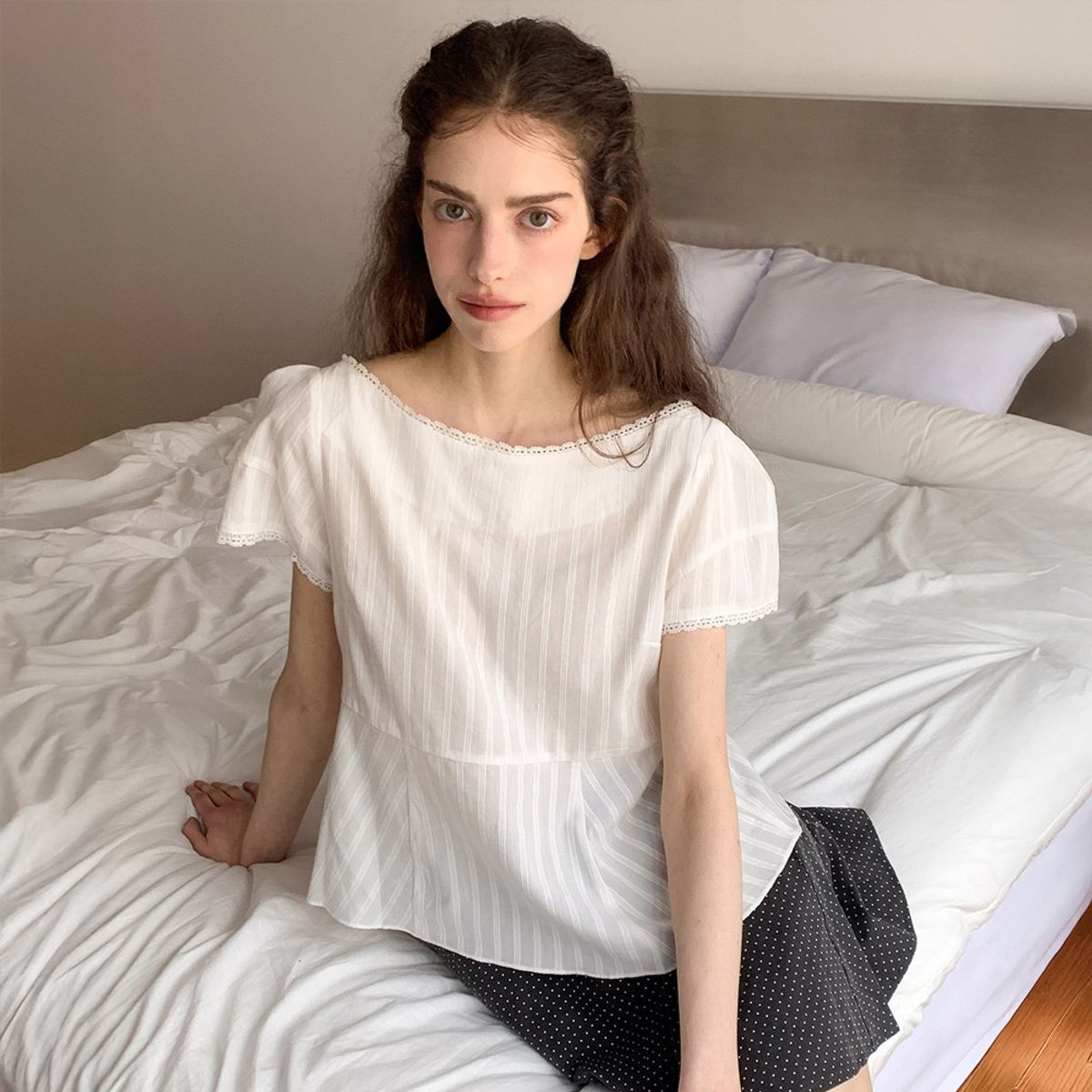 리리수(LILISU) Dewy Blouse / White