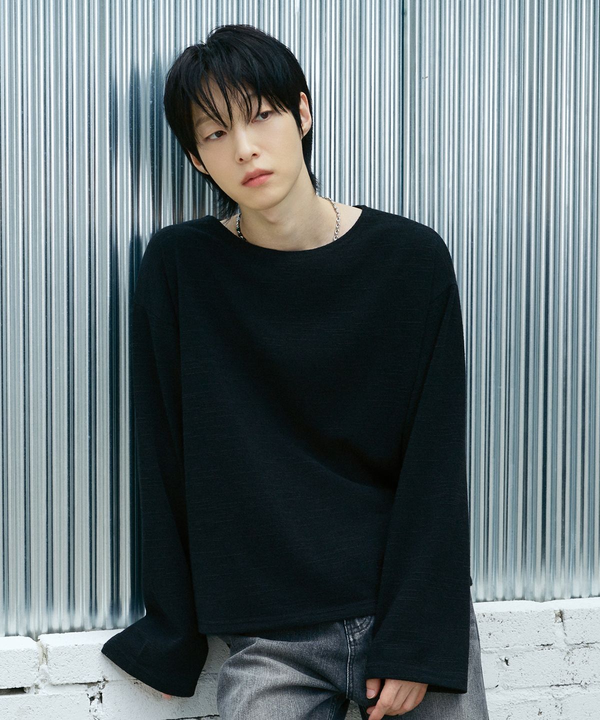 엘엑스티(LXT) 소프트 크롭 니트 롱슬리브 [블랙]