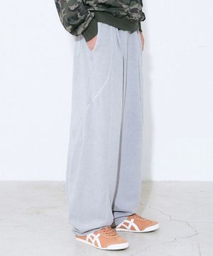 원턱 절개 피그먼트 벌룬 팬츠 그레이