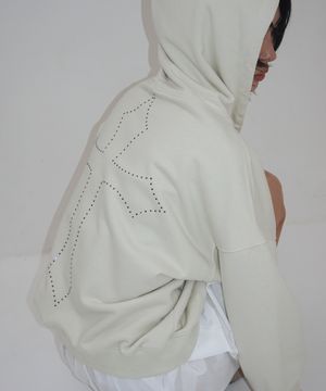 절개 라인 오버핏 큐빅 리벳 포인트 스웨트 후드집업 [크림]