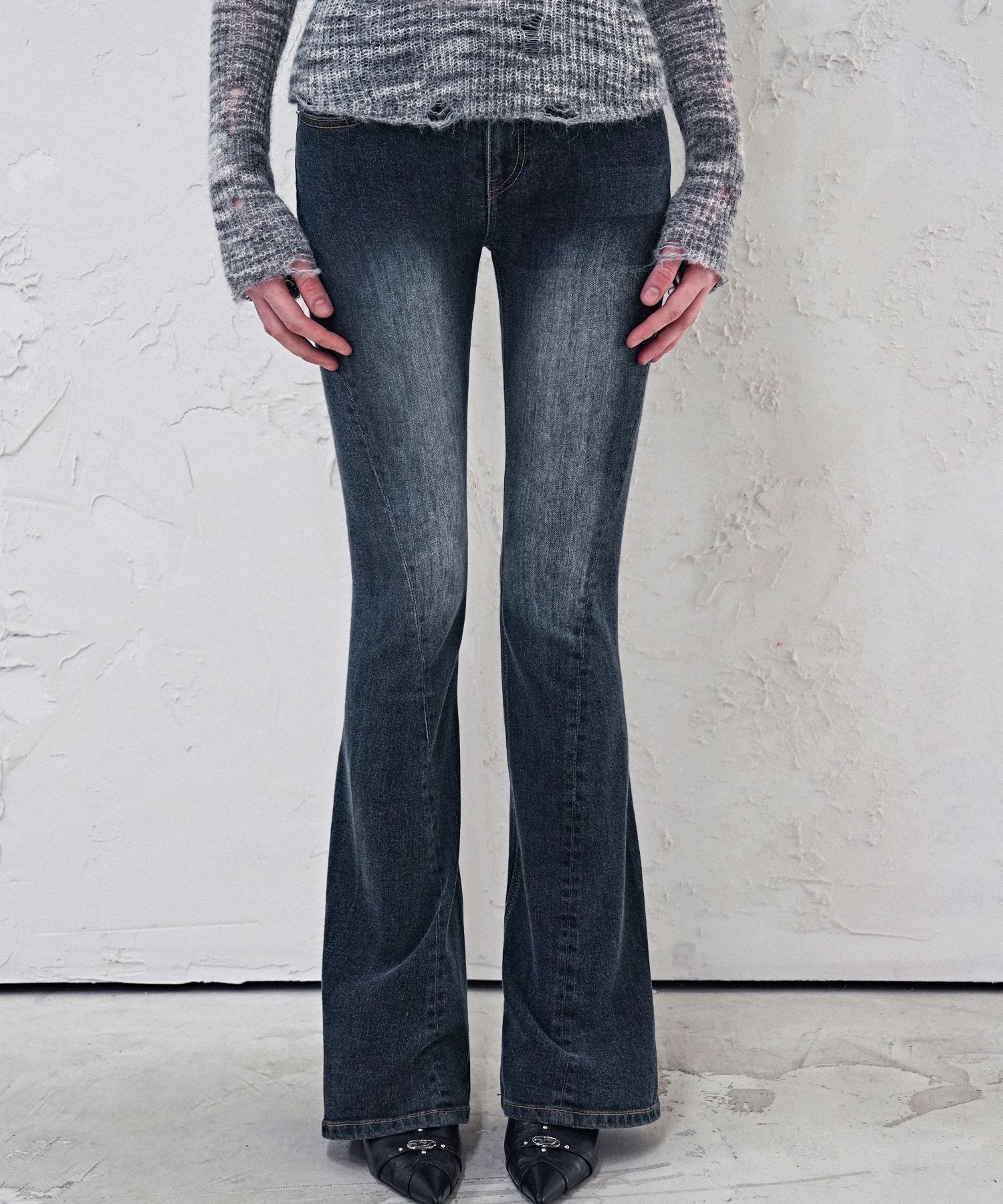 MUSINSA公式 | AVANDRESS Shadow Line Bootscut Pants DEEP BLUE