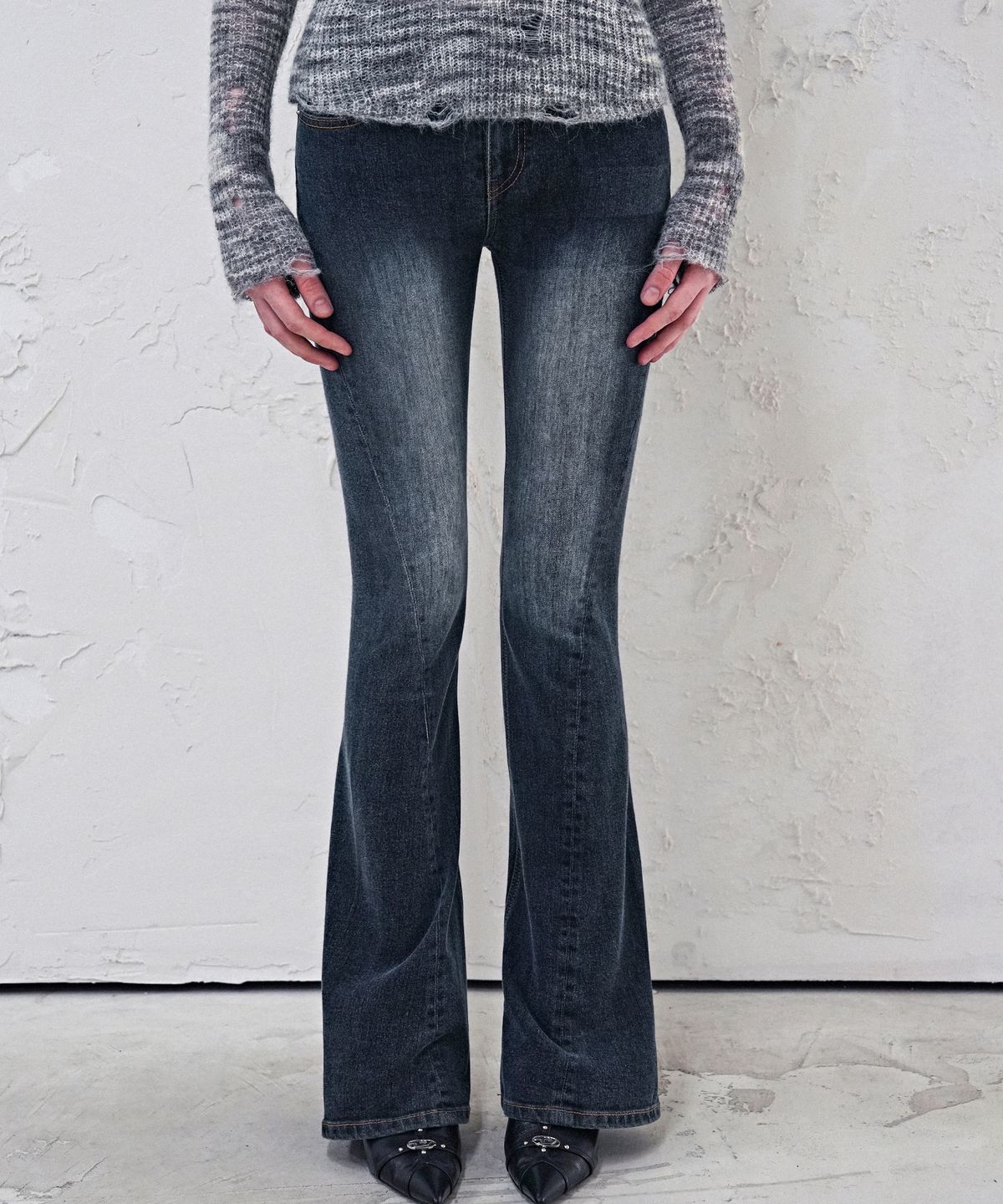 어반드레스(AVANDRESS) Shadow Line Bootscut Pants DEEP BLUE