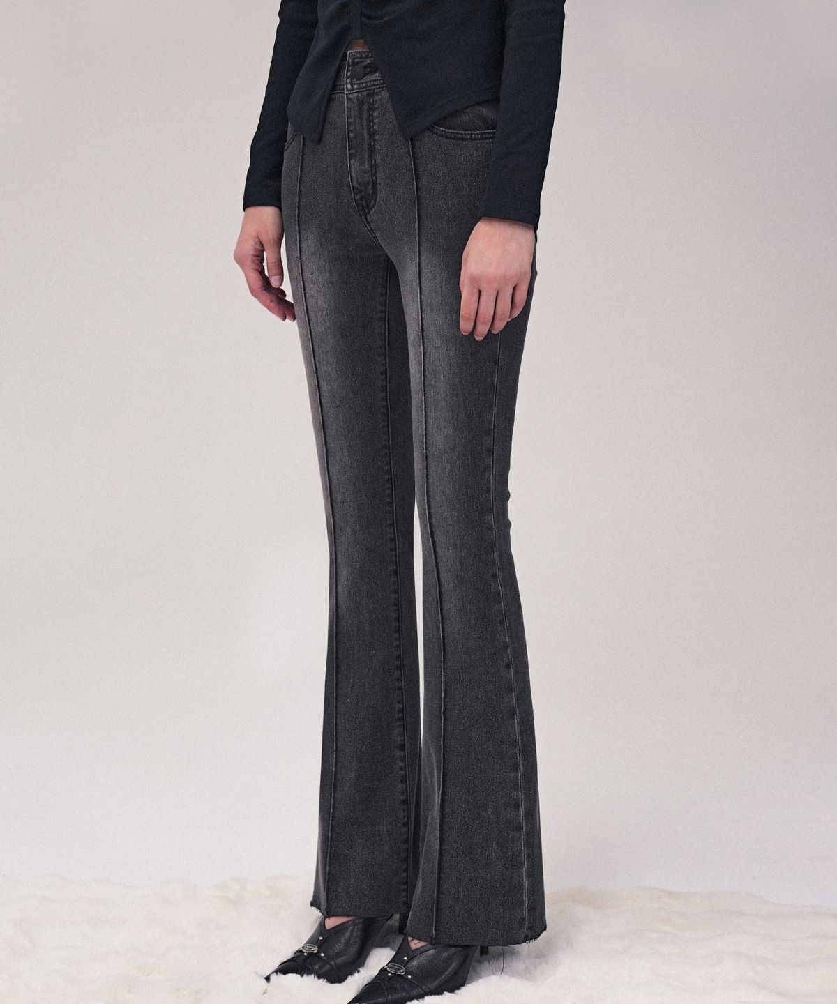 어반드레스(AVANDRESS) Contour Fit Bootscut Pants BLACK