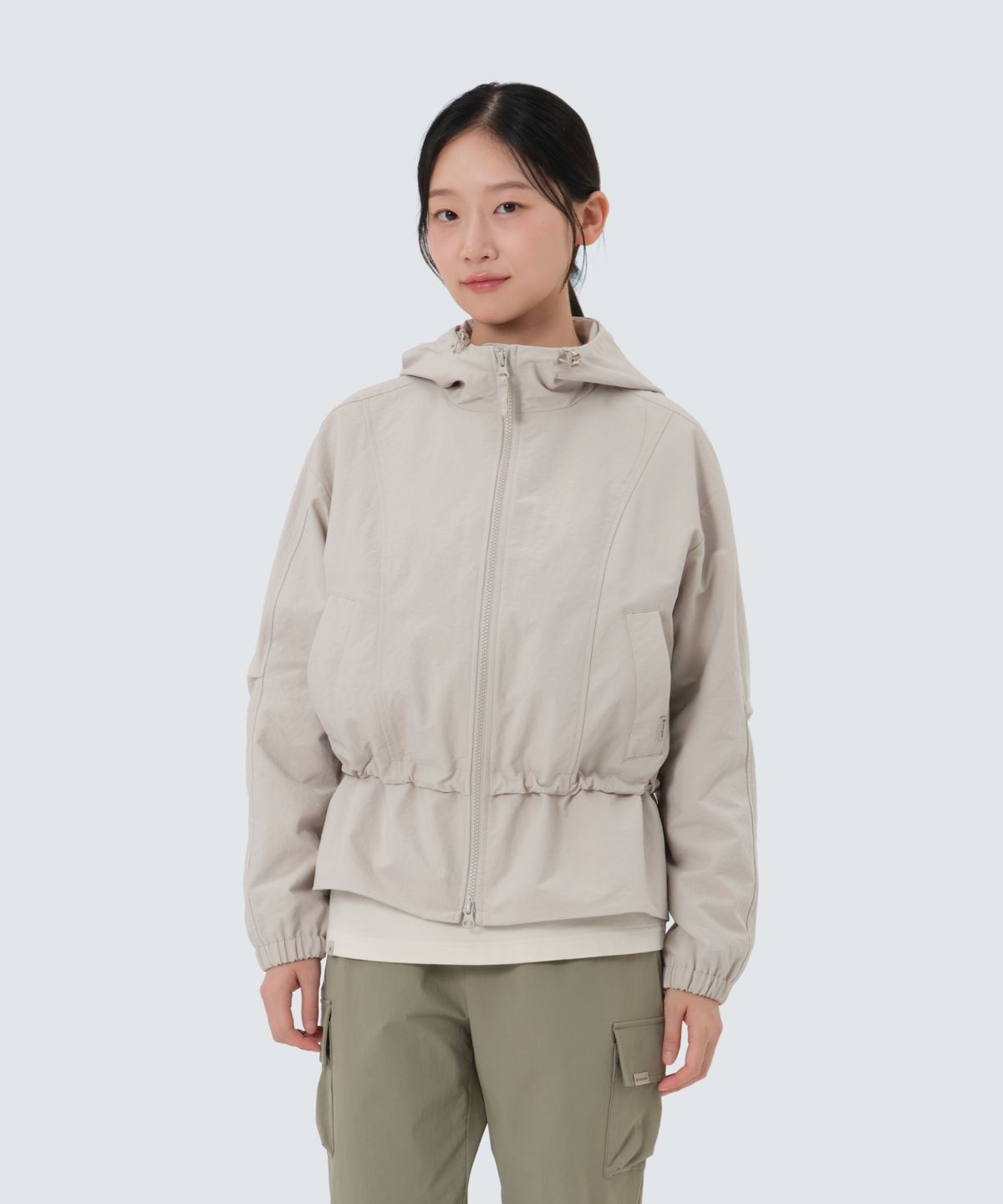 스노우피크 어패럴(SNOWPEAK APPAREL) 리나 여성 후드 바람막이 (S25FWFWB67) Light Beige