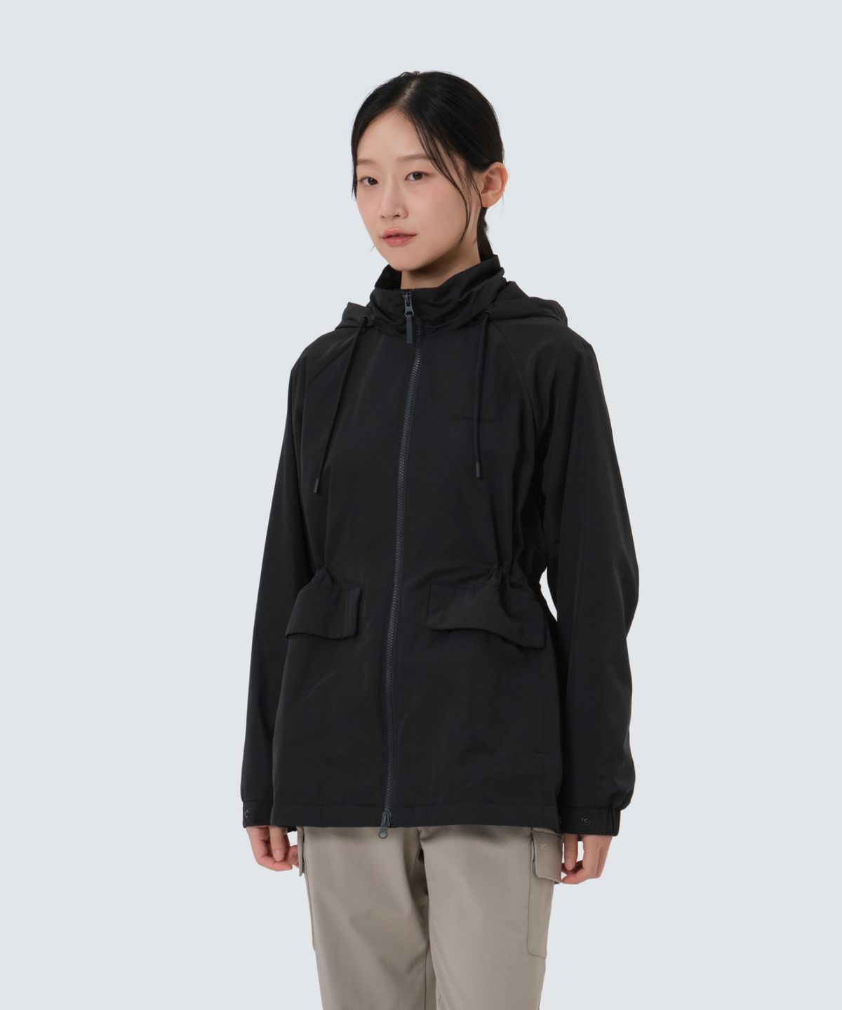 스노우피크 어패럴(SNOWPEAK APPAREL) 메모리 여성 중기장 바람막이 (S25FWFWB72) Black