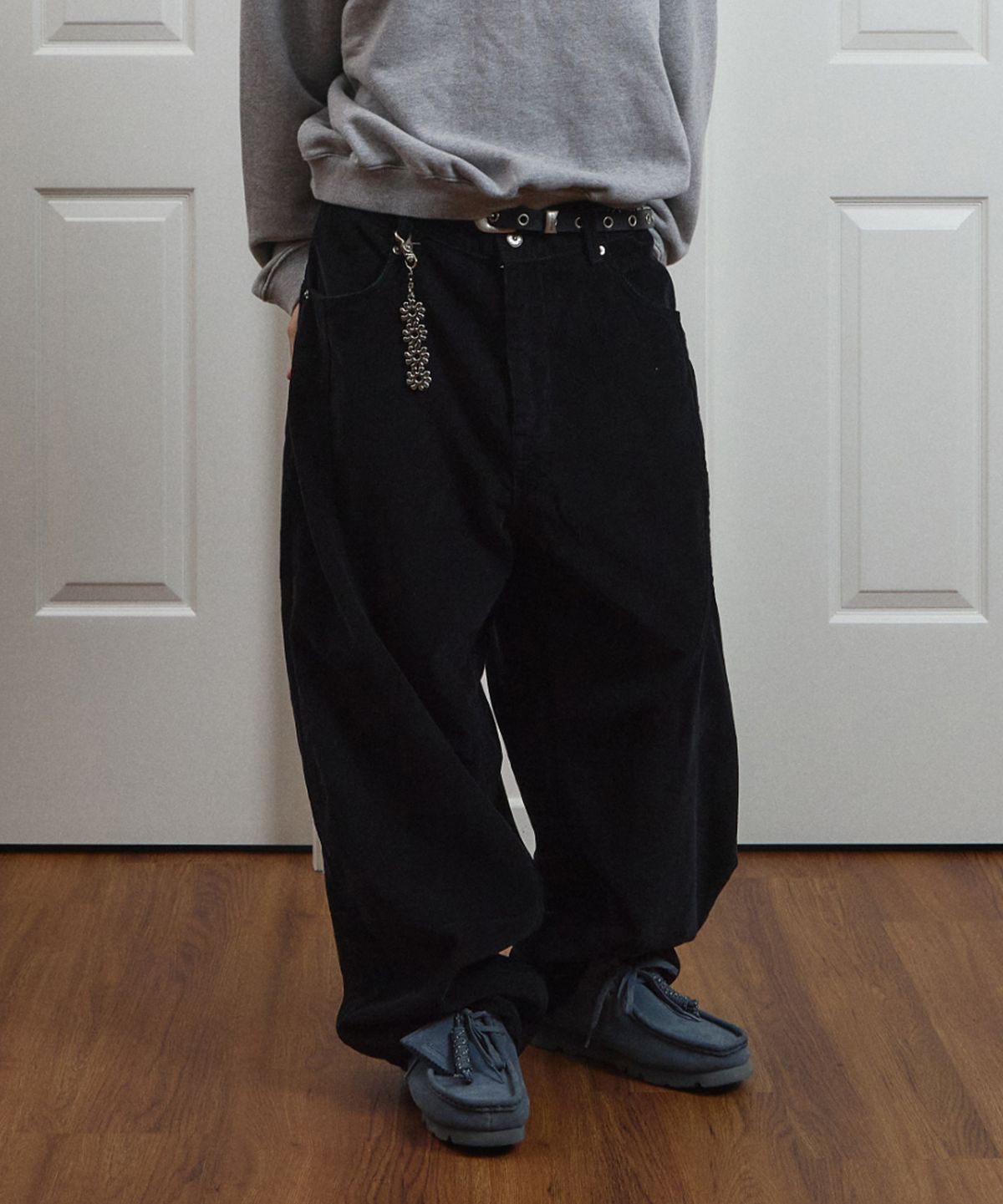 9999아카이브(9999ARCHIVE) Flow Corduroy Jeans