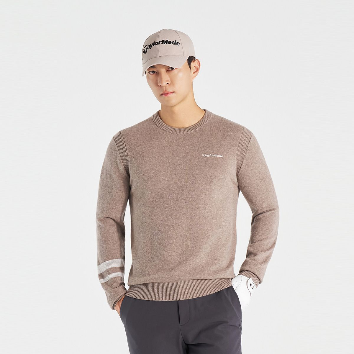 테일러메이드 어패럴(TAYLORMADE APPAREL) 남성 캐시미어 혼방 라운드 니트 TSO-32HG24-509