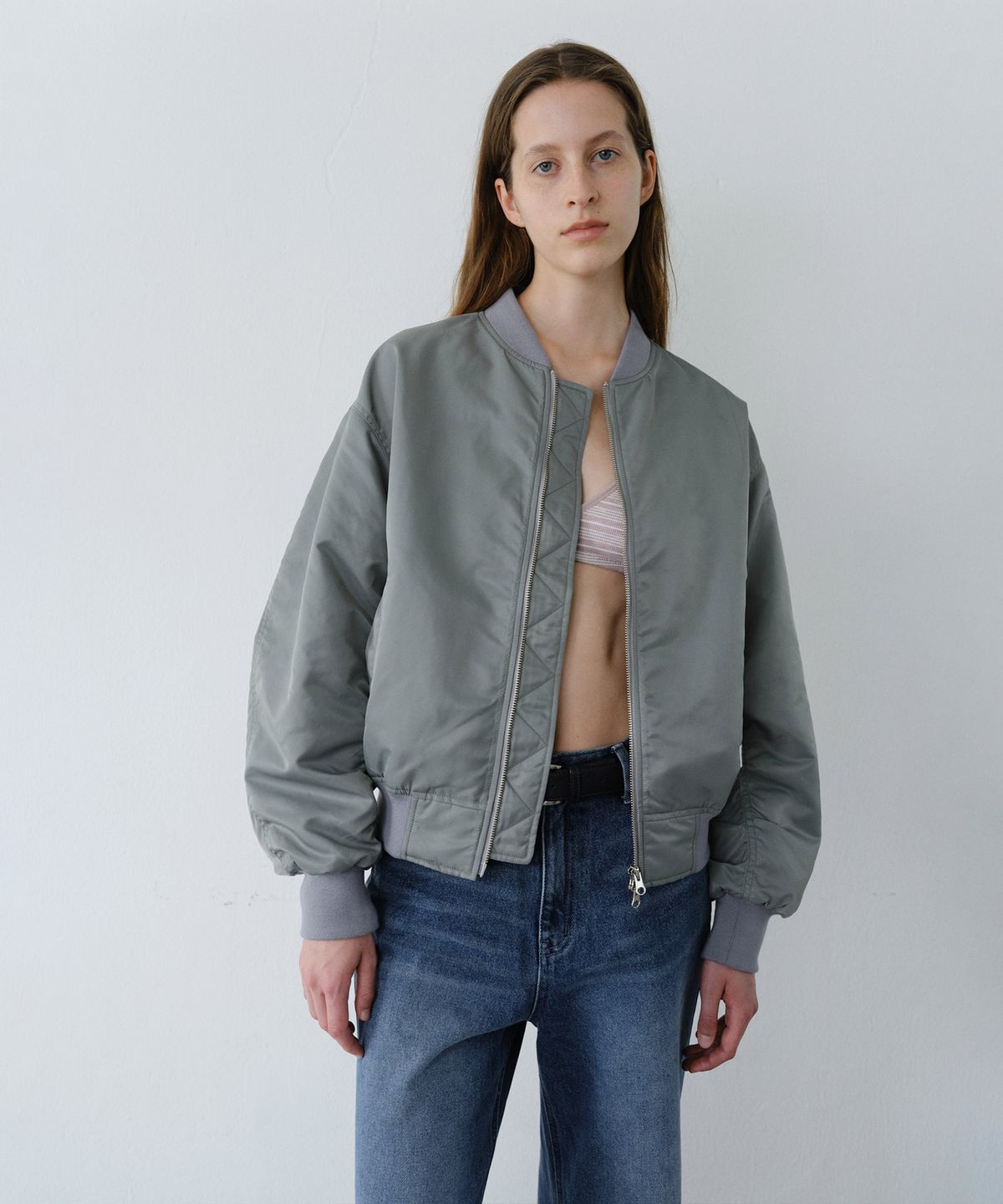엔오르(EN OR) SHIRRING BOMBER JUMPER - KHAKI
