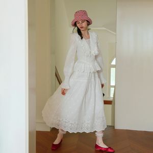 Cest_Cotton embroidery skirt