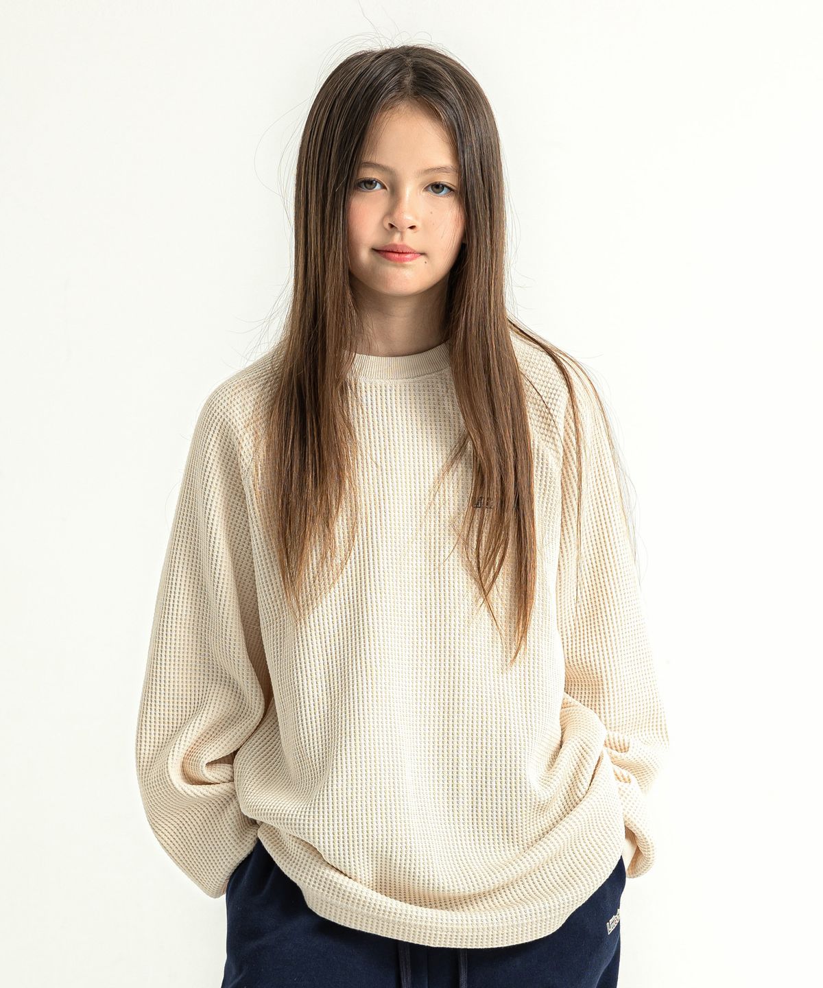 리틀뎁(LITTLE DEPT) 로고 와플 라글란 티셔츠 Ivory