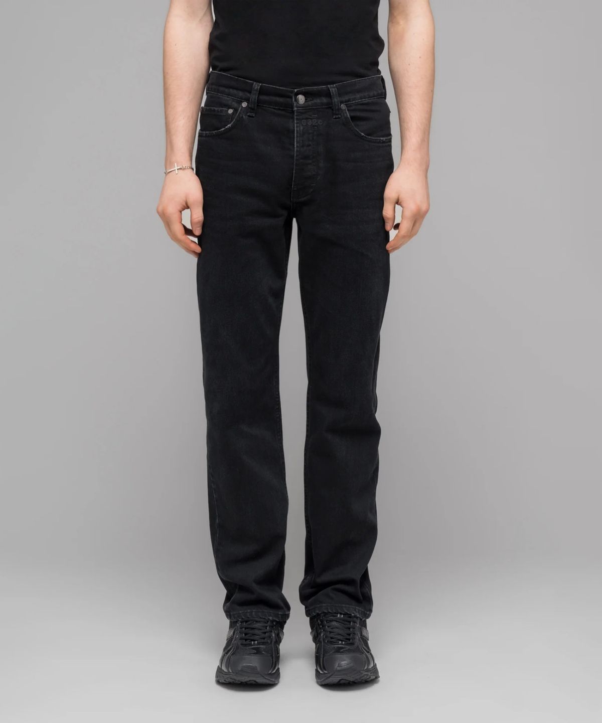 032씨(032C) (U) 25FW 다운 투 어스 스트레이트 레그 진 워시드 블랙 DOWN TO EARTH STRAIGHT LEG JEAN WASHED BLACK
