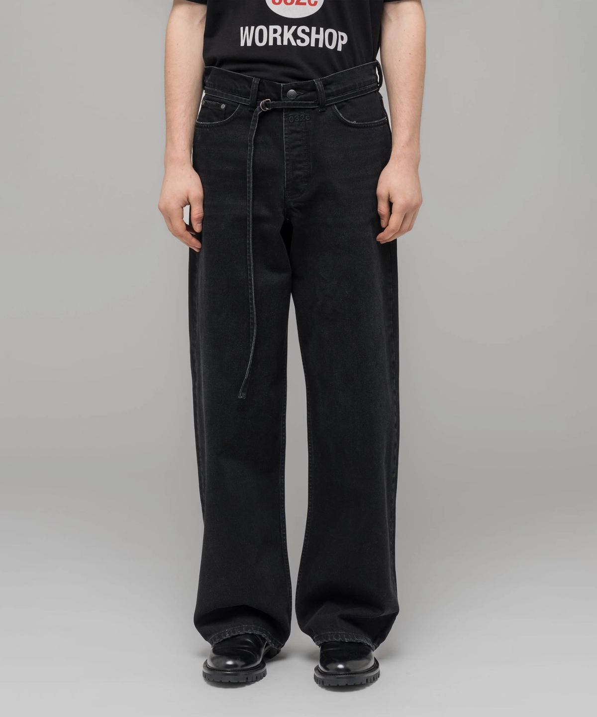 032씨(032C) (U) 25FW 다운 투 어스 와이드 레그 진 워시드 블랙 DOWN TO EARTH WIDE LEG JEAN WASHED BLACK