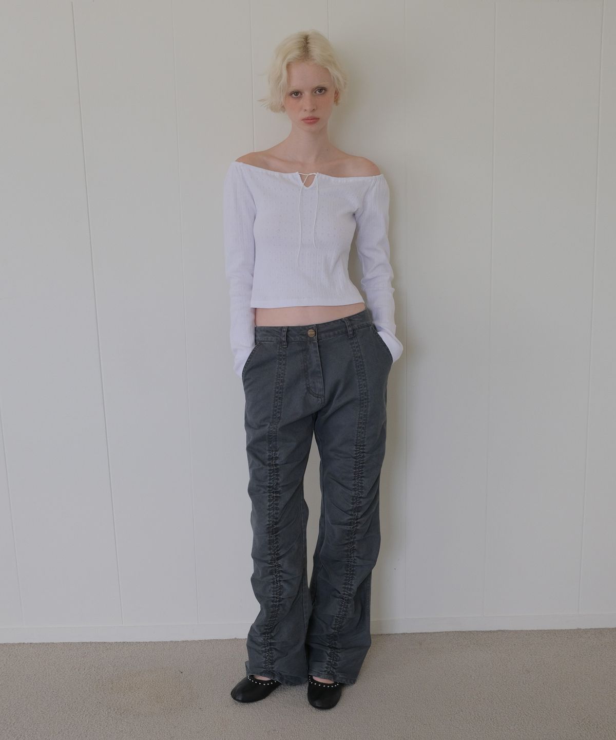 큐리티(CURETTY) C SHIRRING DETAIL PANTS_CHARCOAL