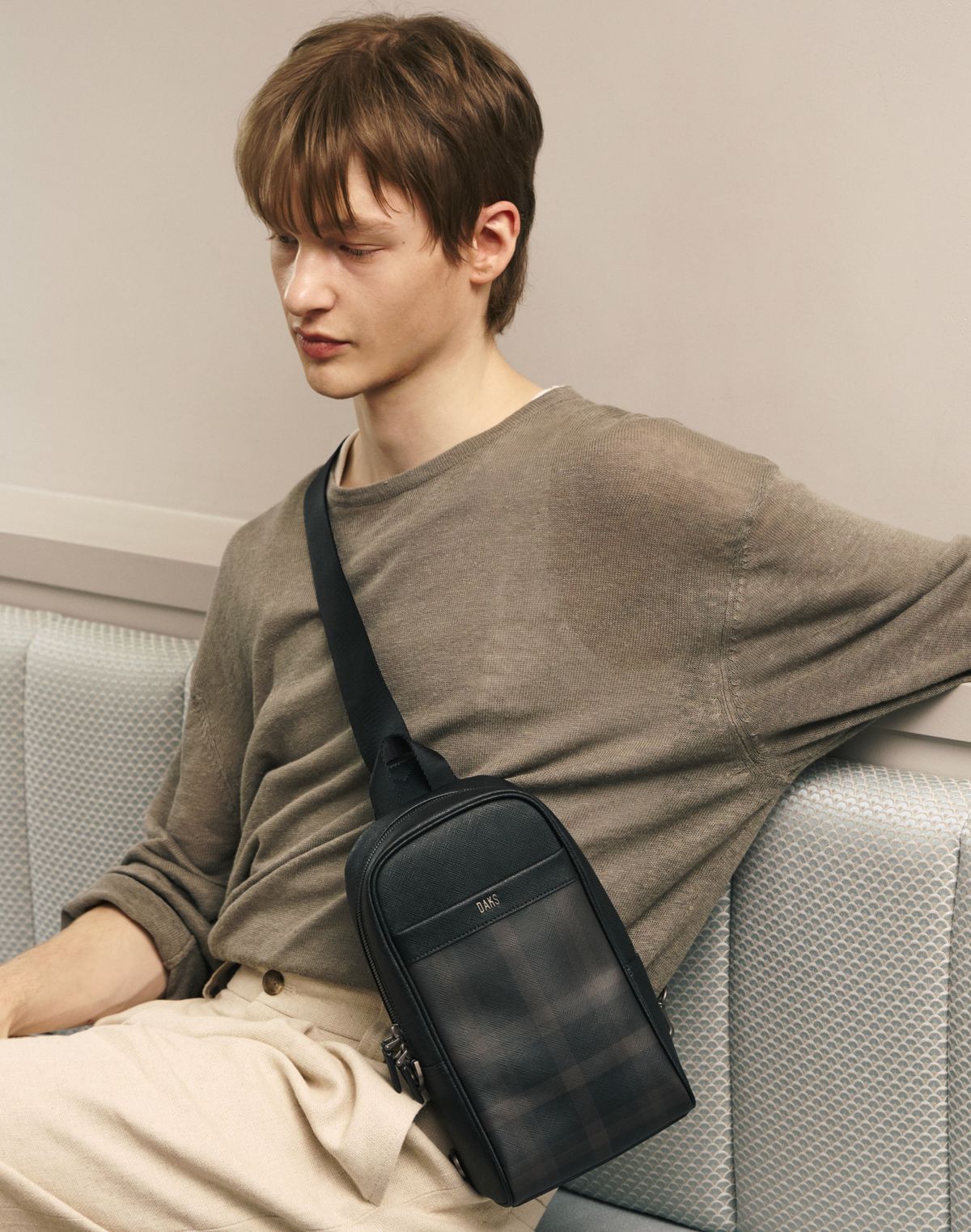 닥스 남성 액세서리(DAKS MEN'S ACCESSORIES) 다크브라운 타탄체크 크로스백 DBBA5F793W3
