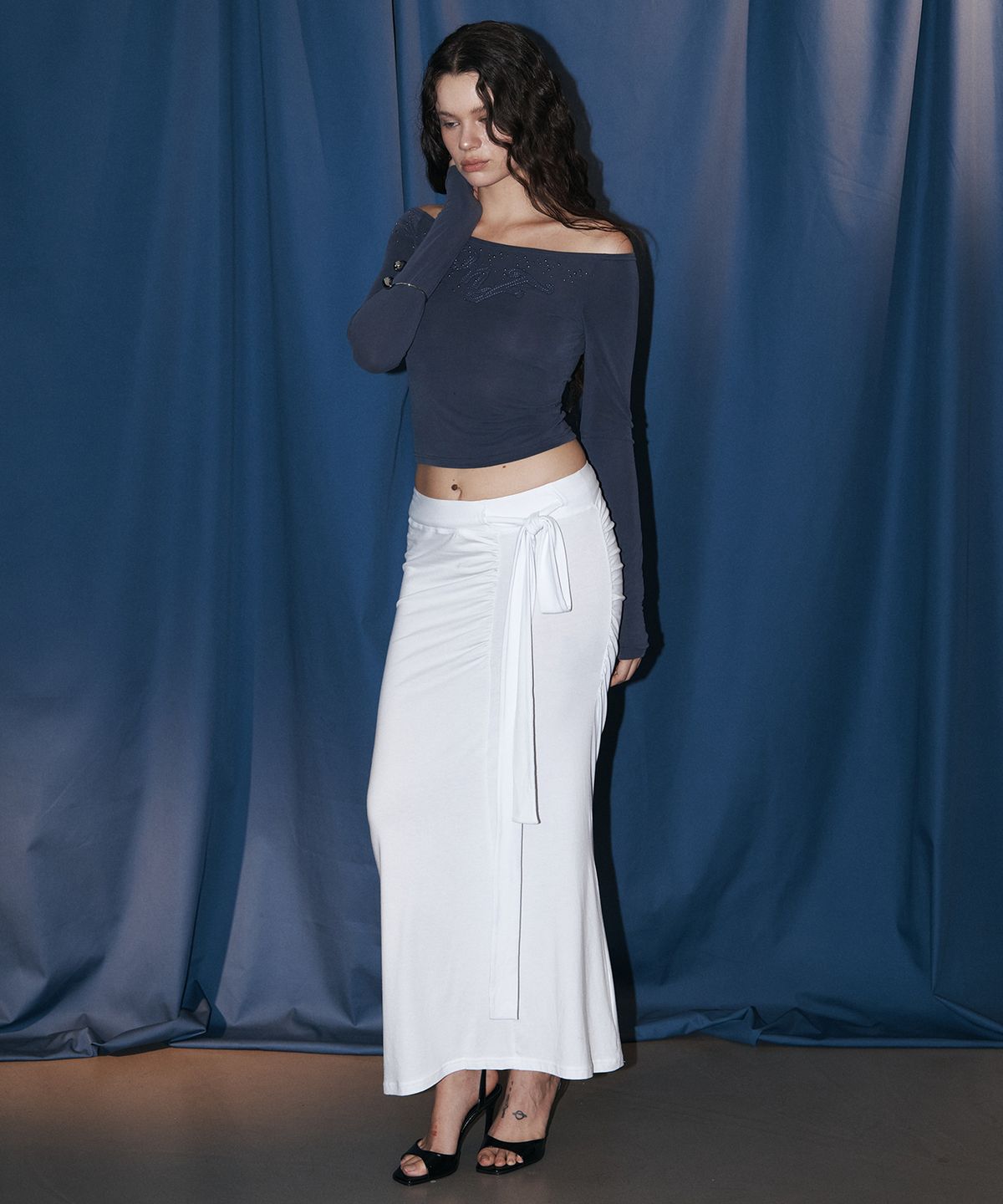 플리즈노팔로우(PLEASENOFOLLOW) Aubrey Tie Shirring Skirts (White)