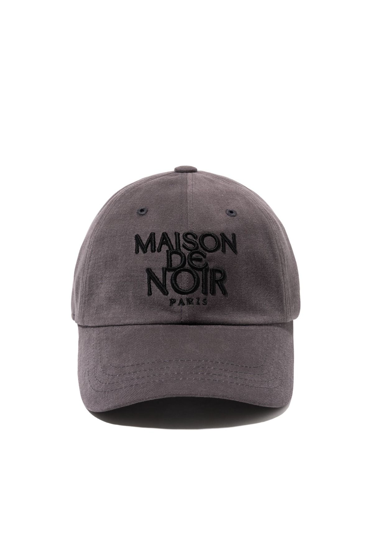 메종 드 누아(MAISON DE NOIR) GRAVER LOGO CAP CHARCOAL
