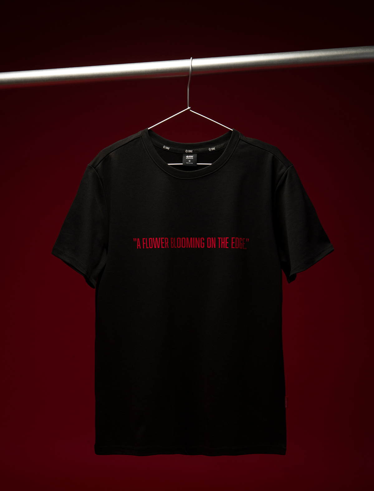 스티즈(STIZ) BLOOMING TYPO HALF T-SHIRTS